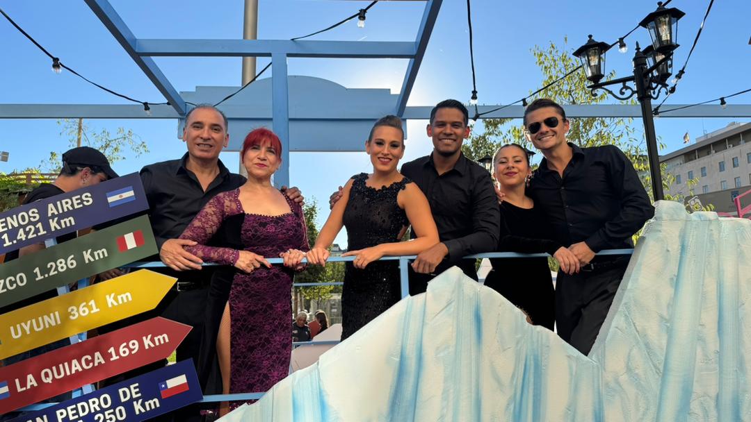 La Cabalgata de la Hispanidad tuvo tango y folklore argentino